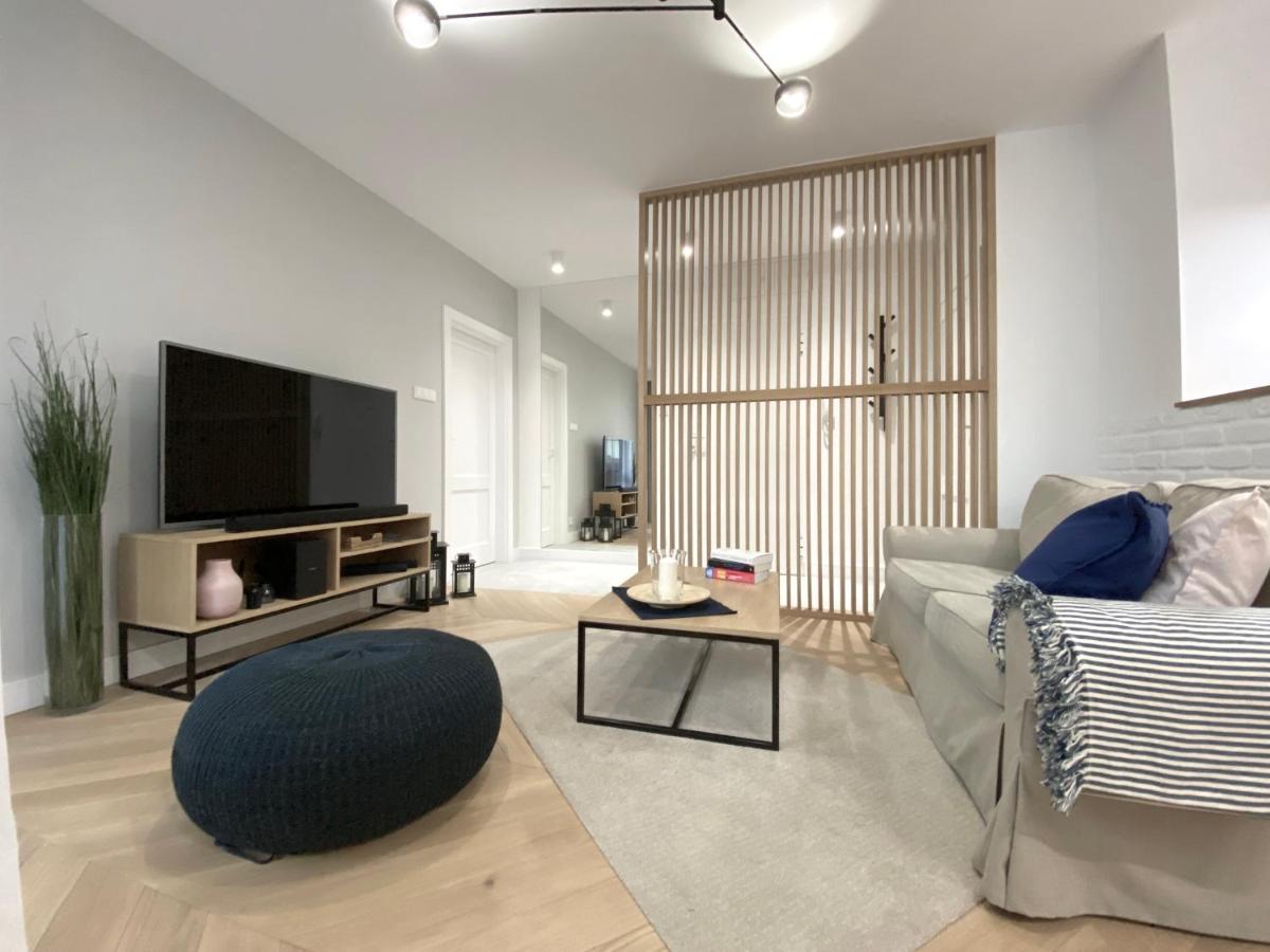 Mycherry - Old Town Apartment - Wiezienna 21C Wroclaw Dış mekan fotoğraf